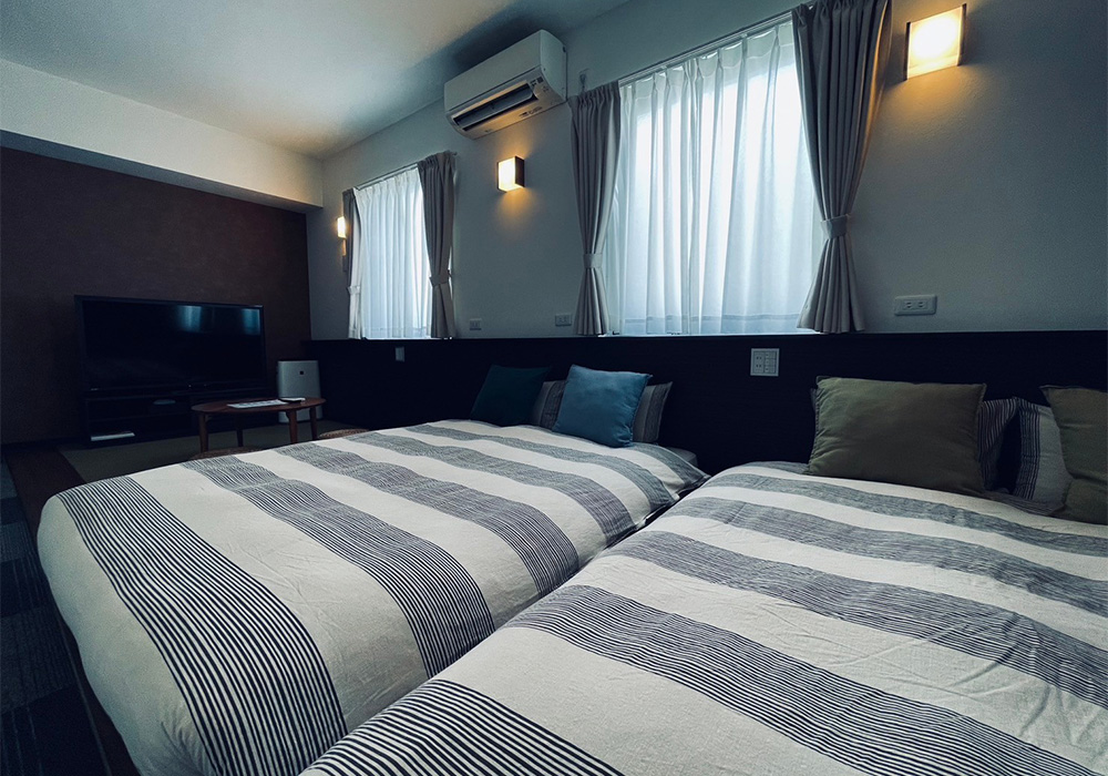 Room.1003 Japanese Hazel brown